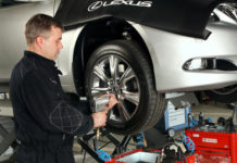 Особенности ремонта автомобилей Лексус