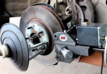 Тормозные диски: менять или протачивать?