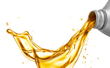 Как поменять масло и нужно ли при этом промывать мотор?