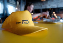 Как зарегистрироваться в Яндекс Такси?