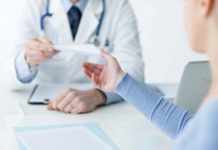 Нюансы оформления справки для бассейна