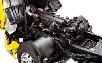 Диагностика и ремонт двигателей грузовых авто: особенности и нюансы