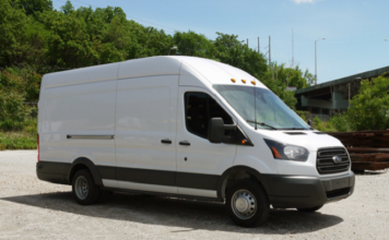 Обзор грузового фургона Ford Transit