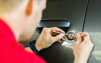 Преимущества и недостатки аварийного вскрытия автомобилей