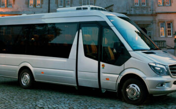 Аренда микроавтобуса: особенности и преимущества