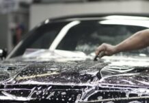 Оклейка авто антигравийной пленкой: от чего можно защитить машину?
