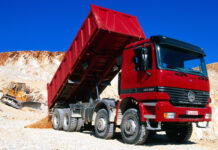 Во сколько обойдется прокат самосвала с водителем в Москве