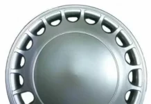 Как заменить колёсные колпаки на автомобиле?