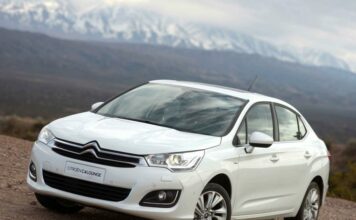 Где можно приобрести Citroen C4 Sedan 2022 года в Челябинске?