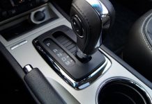 Как выбрать мастерскую для ремонта АКПП?