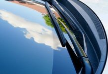 Как поменять лобовое стекло на автомобиле?