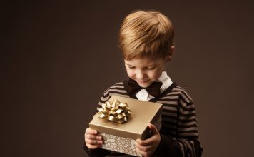 Что подарить ребёнку на день рождение?
