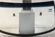 Лобовое стекло на Газель: замена и установка