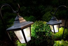 Фонари из чугуна для загородного дома