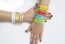 Как контрольные браслеты помогают компаниям экономить