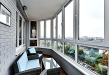 Теплое остекление балконов в Челябинске: плюсы и минусы