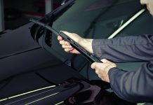 Как выбрать и заменить щётки стеклоочистителя?