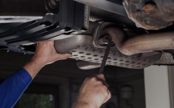 5 основных признаков неисправности глушителя