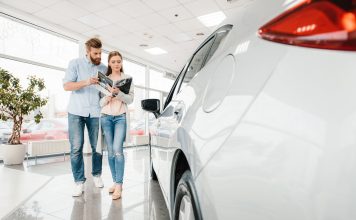 На что стоит обратить внимание при выборе автомобиля с пробегом?