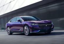 Гибридный седан Voyah Passion “пропишется” в России