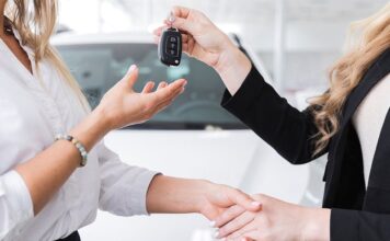 Аренда с шиком: россияне переходят на премиум-авто