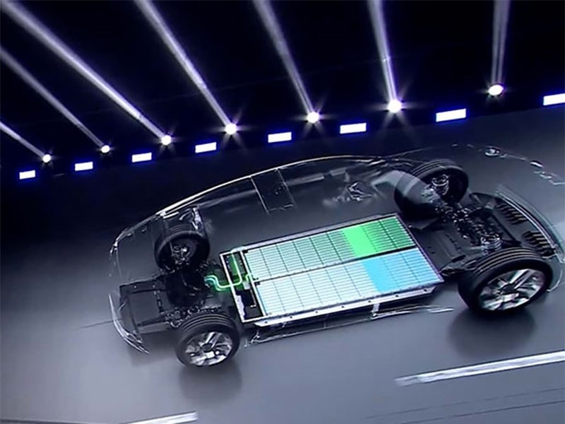 CATL представил батарею, способную заряжаться на 520 км за 5 мин