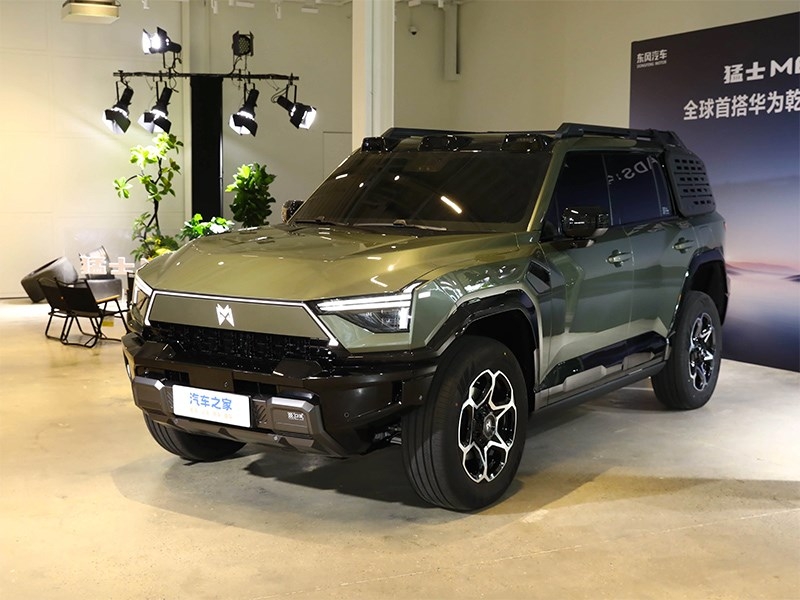 Dongfeng и Huawei показали гибридный внедорожник Mengshi M817