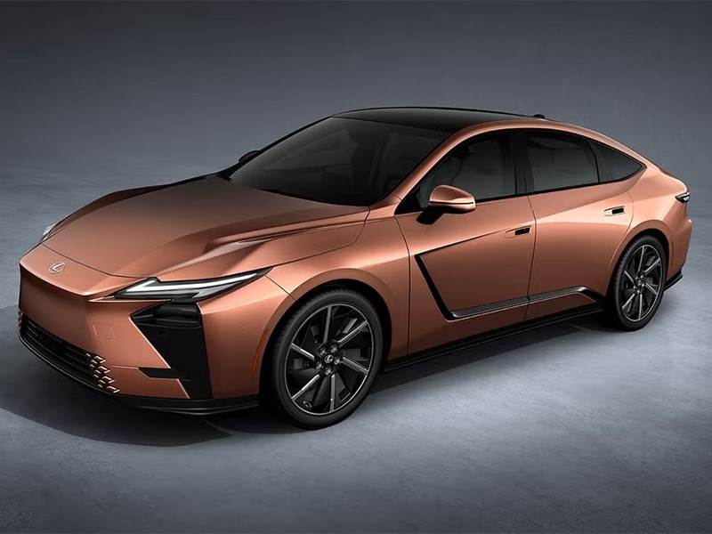 Lexus ES прибавил в размерах и стал электрокаром