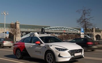 В России до конца 2025 года разработают ГОСТы для беспилотных автомобилей