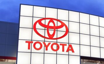 Toyota предупредила о возможном росте цен из-за американских пошлин