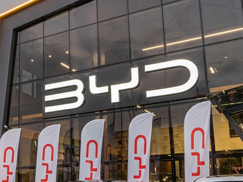 BYD сокращает производство и откладывает расширение бизнеса из-за роста складских остатков