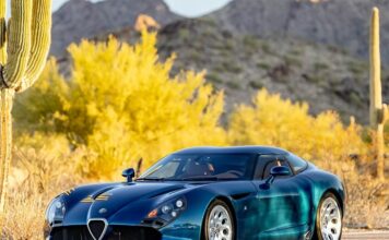 Этот уникальный автомобиль выглядит как Alfa Romeo, но технически является Dodge Viper