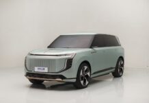 Hongqi готовится к выпуску роскошного гибридного флагмана HS9