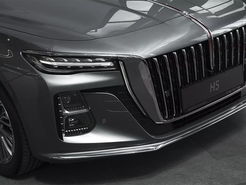 КАМАЗ и Газпром помогут Hongqi локализовать выпуск автомобилей в России