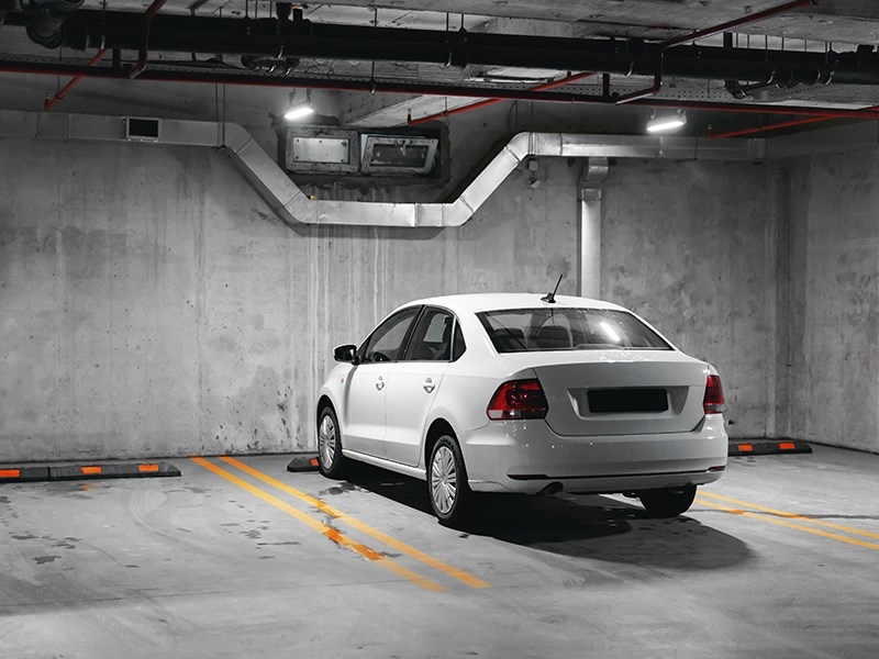 Машино-места в Москве растут в цене быстрее квартир