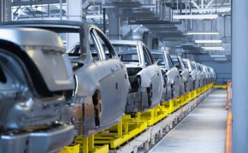 Stellantis планирует полностью обновить модельный ряд Chrysler, но не в пользу электрокаров