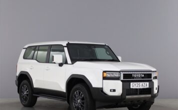 Toyota Land Cruiser в Великобритании стал фургоном