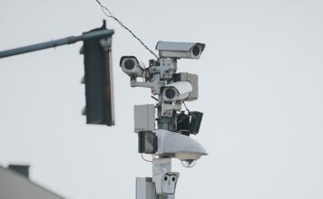 В России призвали к замене устаревших дорожных камер