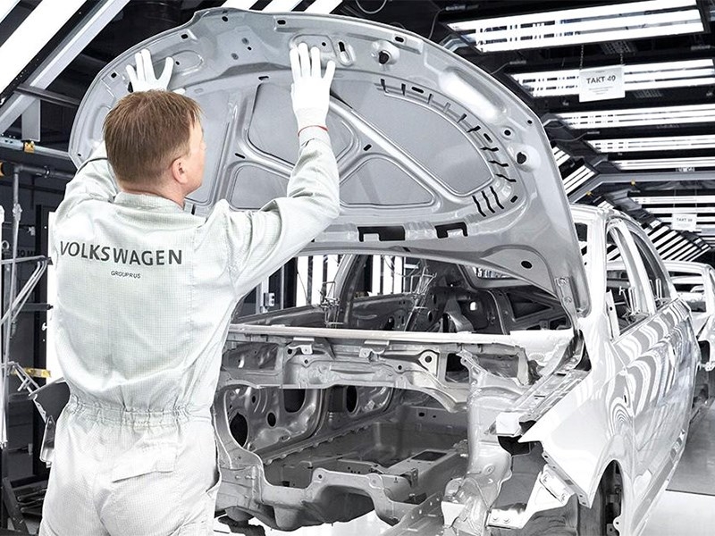 Volkswagen предложил 20 000 сотрудникам добровольно уволиться