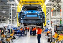 Volvo приостановила производство автомобилей в США из-за дефицита комплектующих