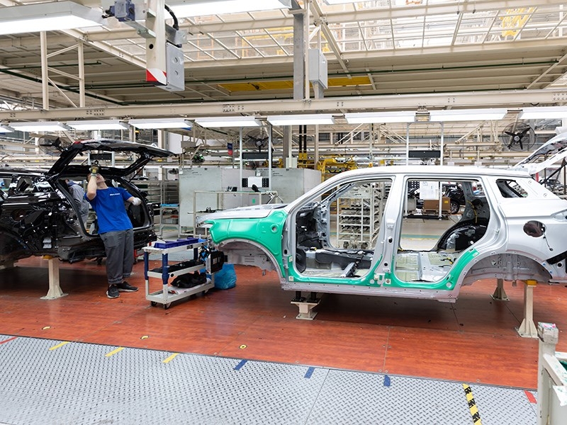 Автопром Великобритании переживает сильнейшее падение с 1953 года