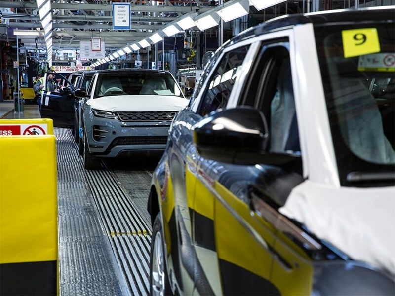 Jaguar Land Rover объявил о сокращении до 500 сотрудников в Великобритании