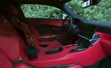 Lexus показал интерьер серийного суперкара LFR