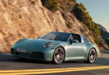 Porsche представил обновленное семейство полноприводных 911 Carrera 4S