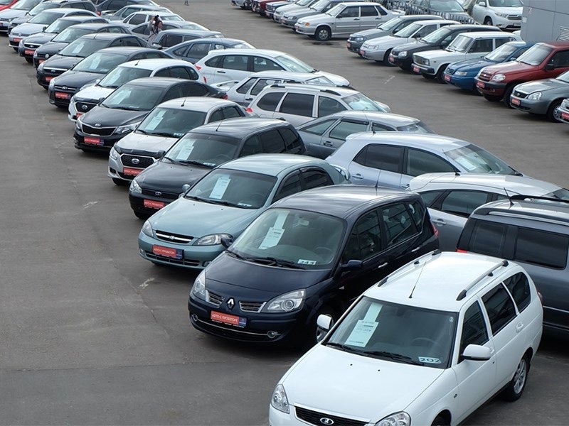 Поставки подержанных автомобилей в Россию выросли на 20%