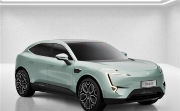 Продажи китайских электрокаров и гибридов уверенно растут