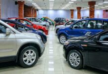 Скидки на новые автомобили в России уже достигают 1 миллиона рублей