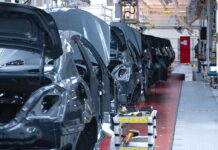 Stellantis теряет миллиарды из-за новых пошлин