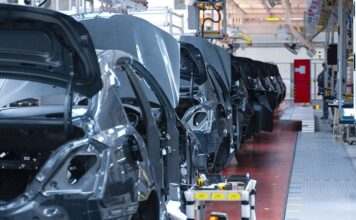 Stellantis теряет миллиарды из-за новых пошлин