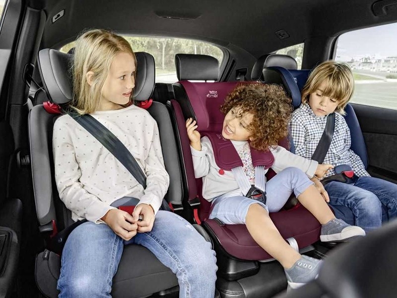 В России ужесточили правила использования детских автокресел